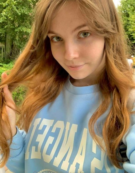 camillacammyy estrella porno de alta calidad imagen