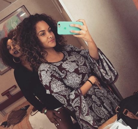 Nicole A Foster star du porno gratuite galeries