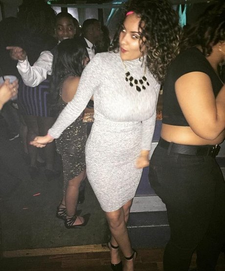 Nicole A Foster estrella porno atractiva fotos