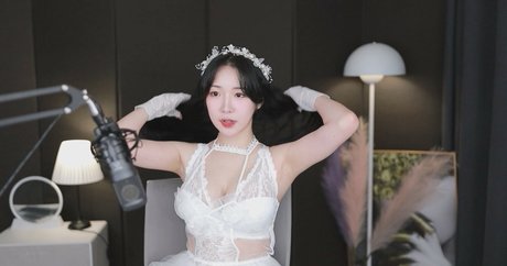 BJ Pyuri mejor estrella imagen