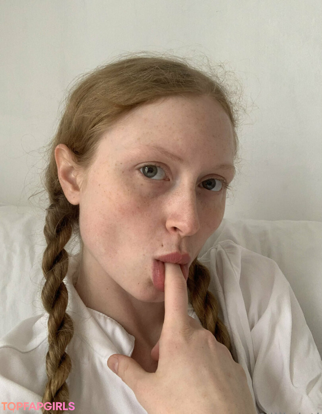 18 Onlyfans gratis adulto de alta calidad foto