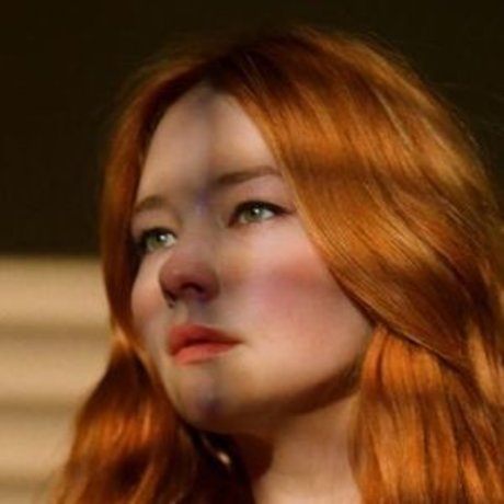 Haley Bennett top star pic