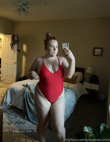 cinnamon siren star du porno adulte photos