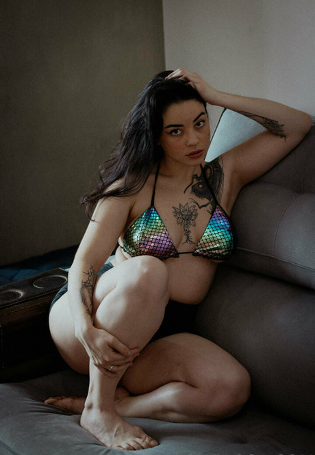 OnlyFans asiatiques excitées nu en haute qualité photos