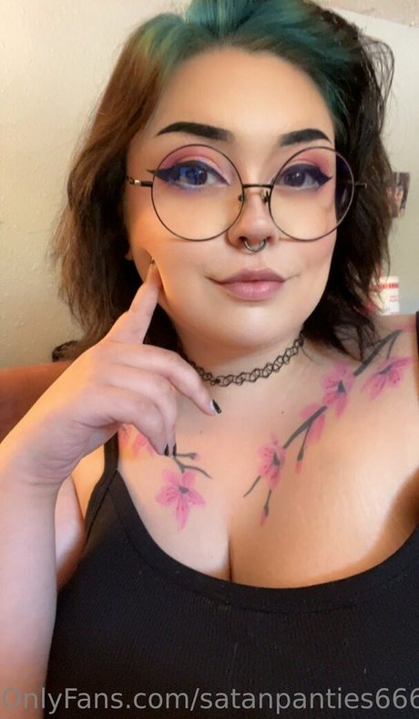 satanpanties666 modèle artistique archive