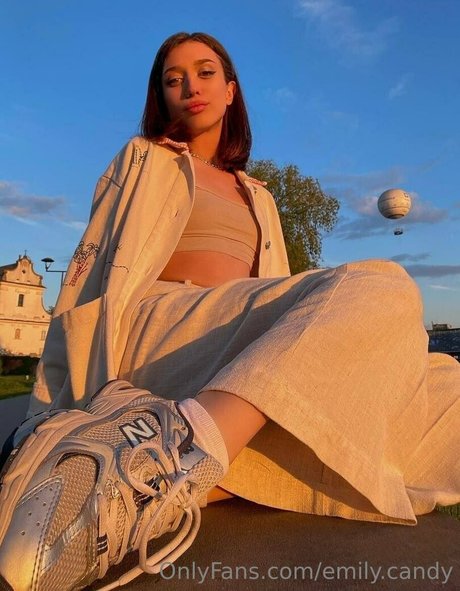 emily candy modèle exclusif img