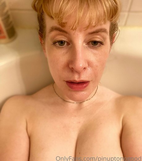 pinuptonogood estrella porno de arte foto