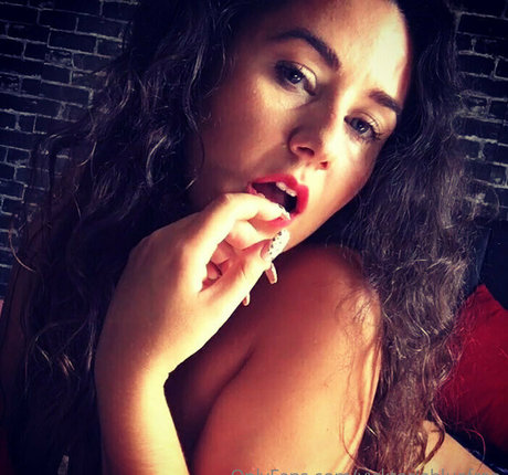 vicktoriabluefree model porn galleries