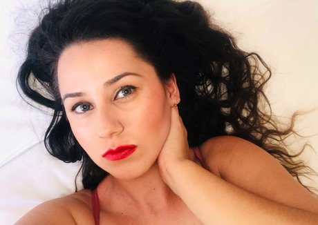 vicktoriabluefree model pornographic pictures