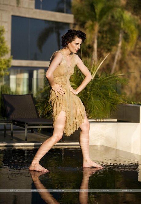 Stana Katic sexe star du porno galeries