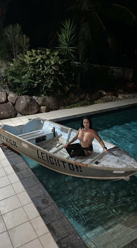 sizzorsister modelo desnudos galería