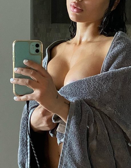 Snackychannn pornstar nice picture