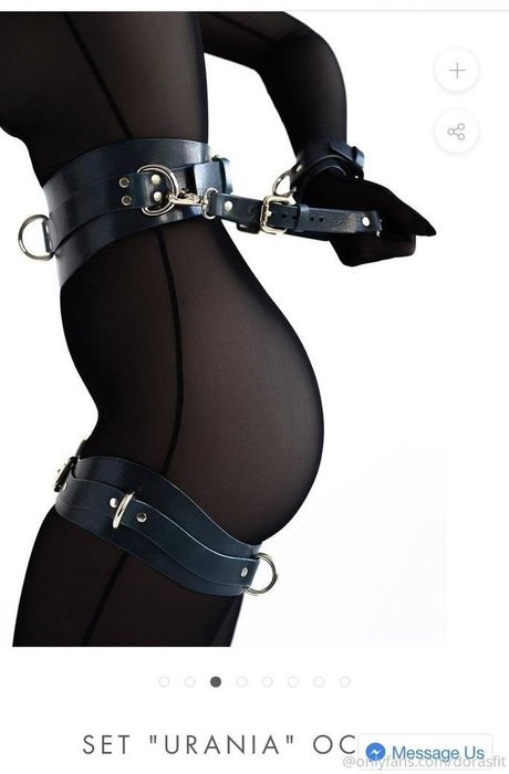 Snackychannn modelo atractivo foto