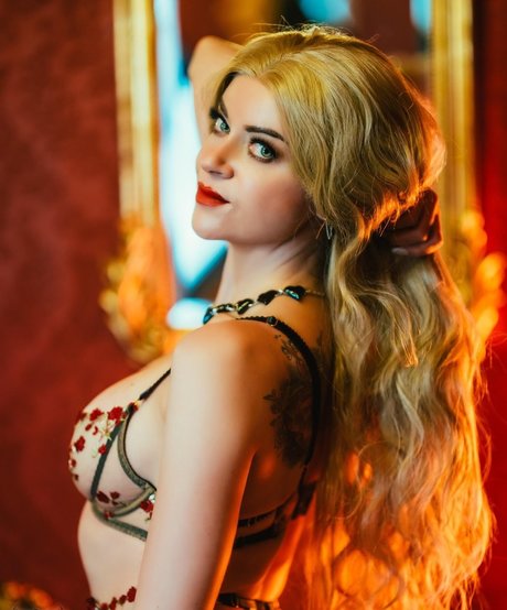 Meganrandom actriz atractiva galería