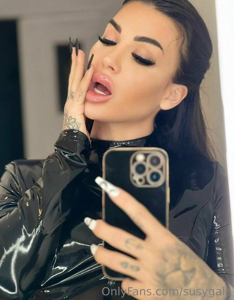 Susygala sexo modelo archivo