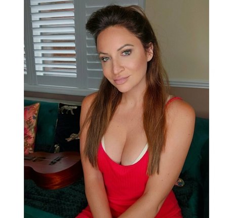 rebeccava pretty actress pic