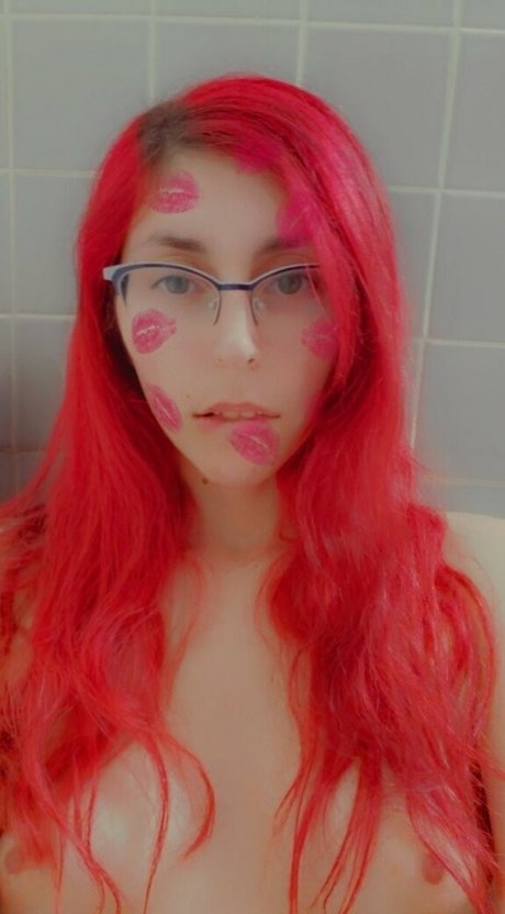 littleeevee66 actrice sexy photos