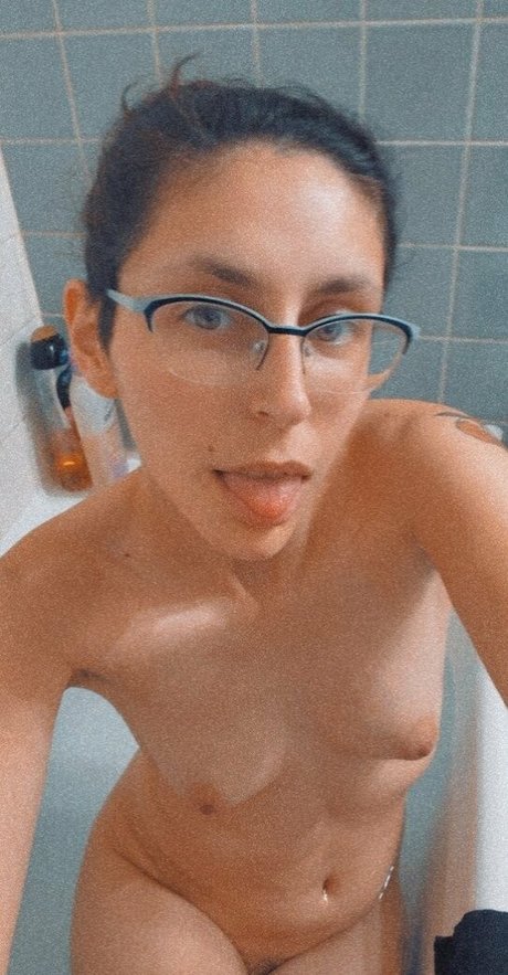 littleeevee66 thumbnail