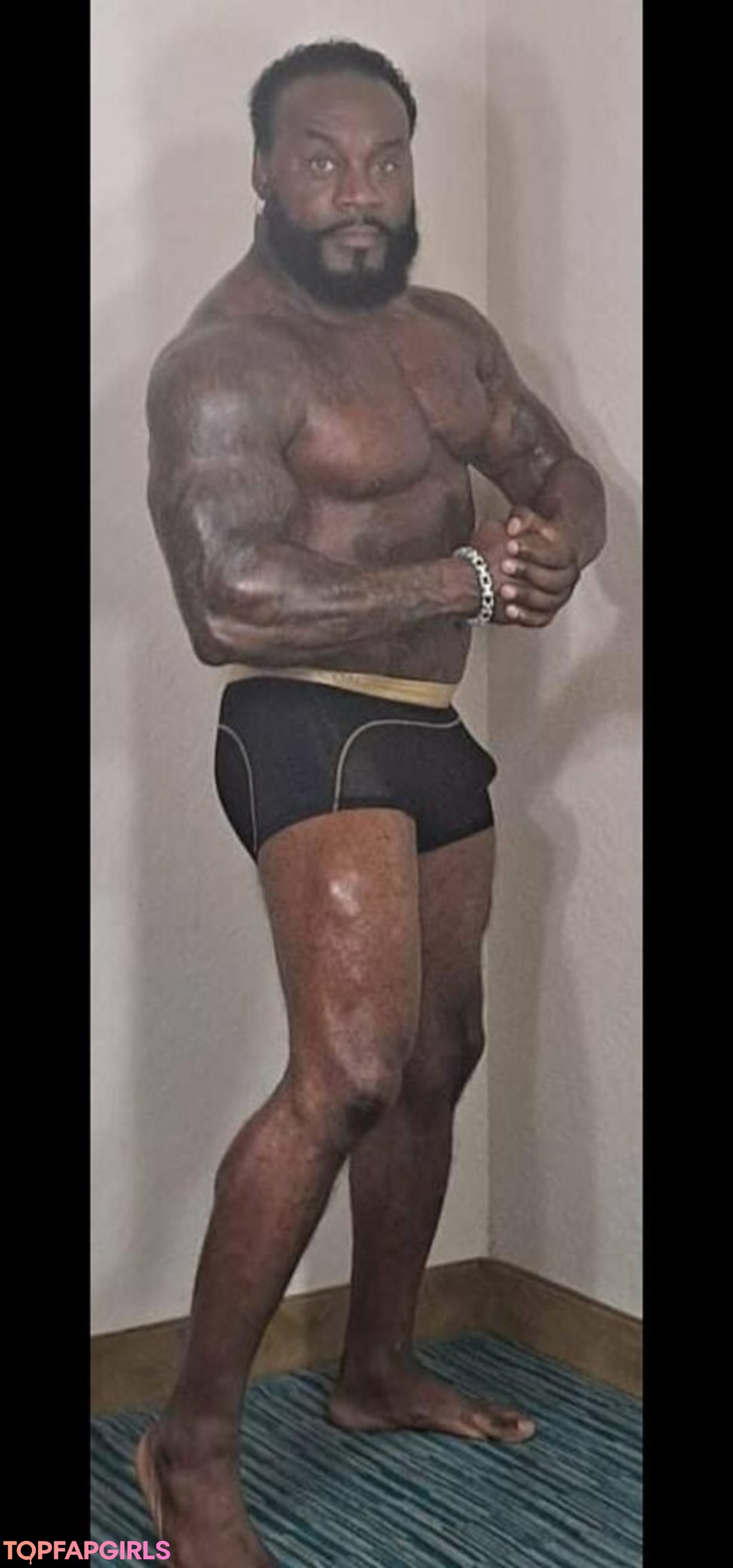 tight pussy onlyfans naked photos