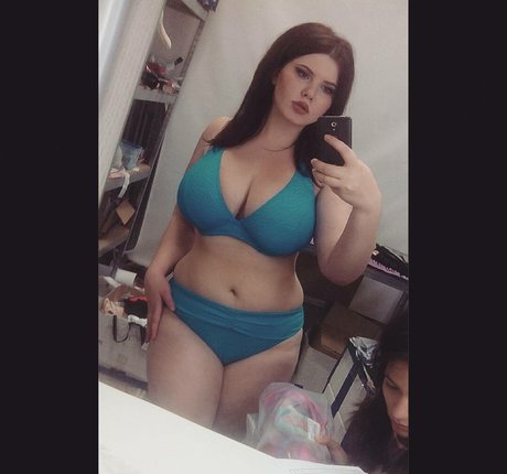 Anna Bernadi belle star du porno galeries