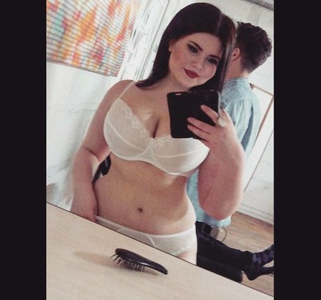 Anna Bernadi actriz de arte imagen