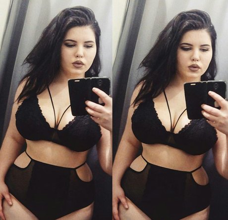 Anna Bernadi estrella adulta imagen