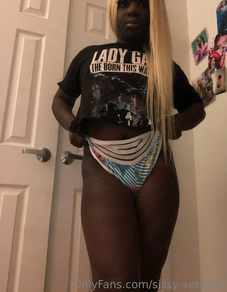 sissy serayah étoile nue des photos