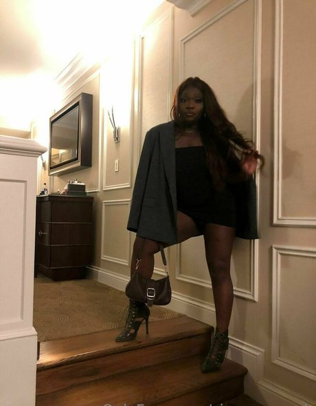 sissy serayah actriz porno galería