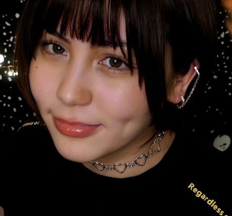 ASMR BlueKatie estrella porno de alta calidad galería