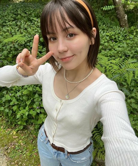 ASMR BlueKatie estrella porno bonita galerías