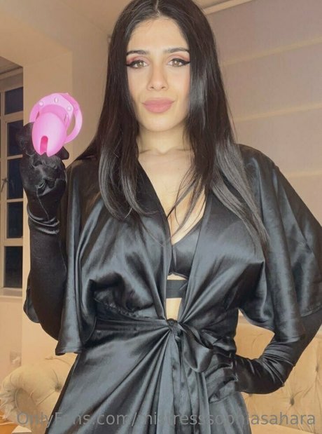 mistresssophiasahara actrice pornographique images