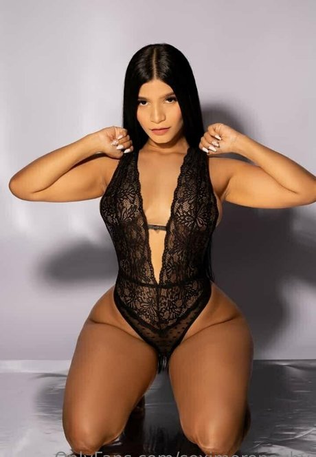 seximorenavby estrella desnuda imagen