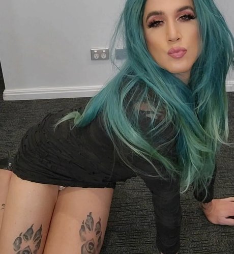 Brooke Spearz modèle nu image