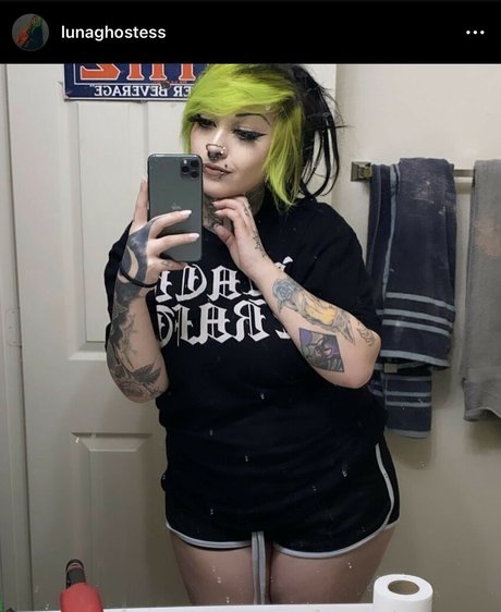 Lunaghostess nudes star images