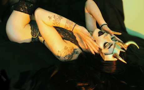 erinrileycos estrella superior galería