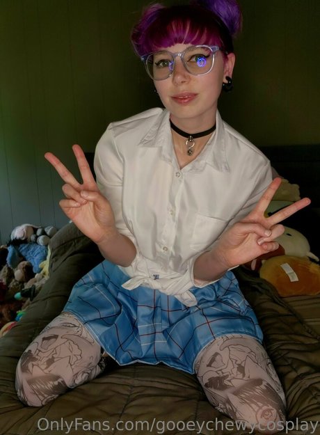 gooeychewycosplay actriz adulta imágenes