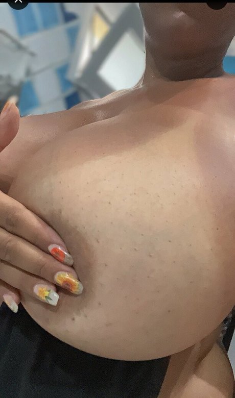 Divanice pretty pornstar photos
