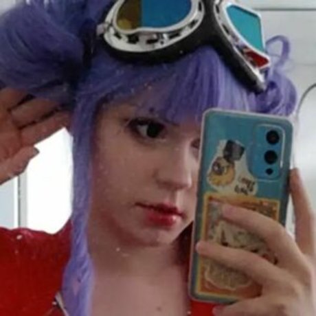 frogzzi actrice sexy photos