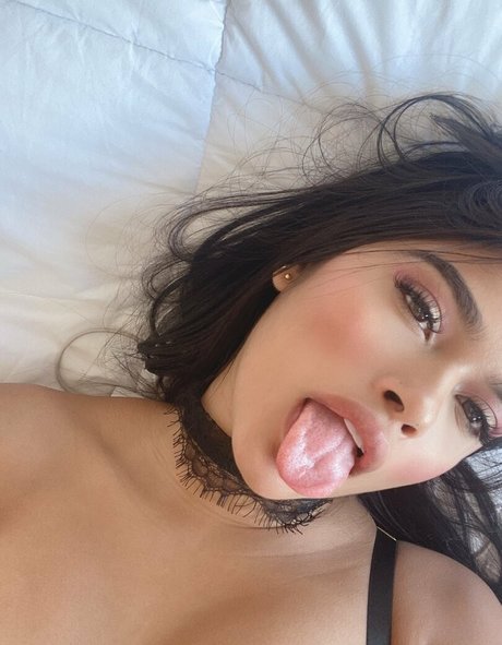 mala morena haut modèle image