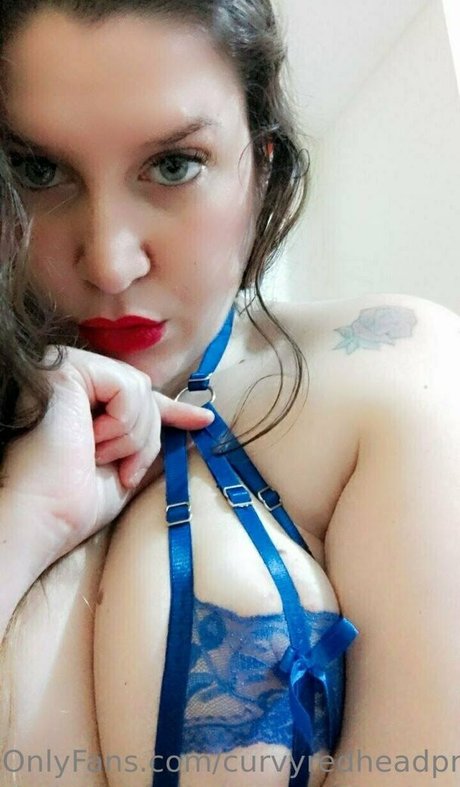 curvyredheadpromo étoile chaude img