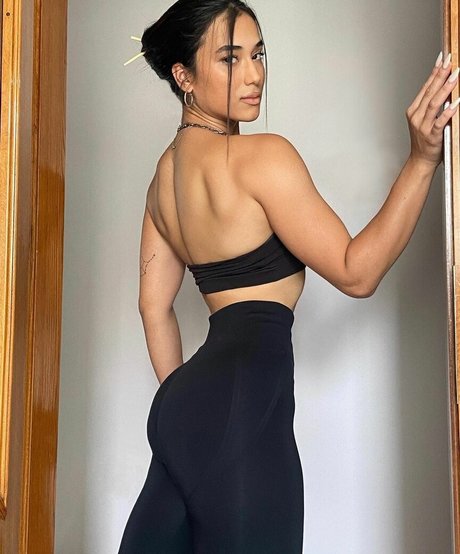 Hale Cabbar buena actriz galerías