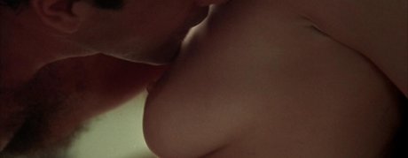 Angelina Jolie modèle artistique collection