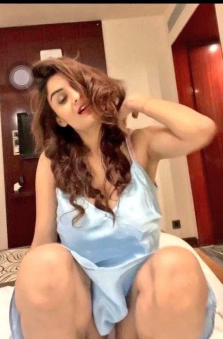 Anveshi Jain beautiful actress gallery