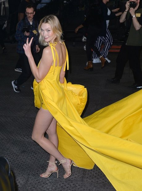 Karlie Kloss perfect model photo