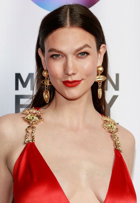 Karlie Kloss sexo modelo fotos