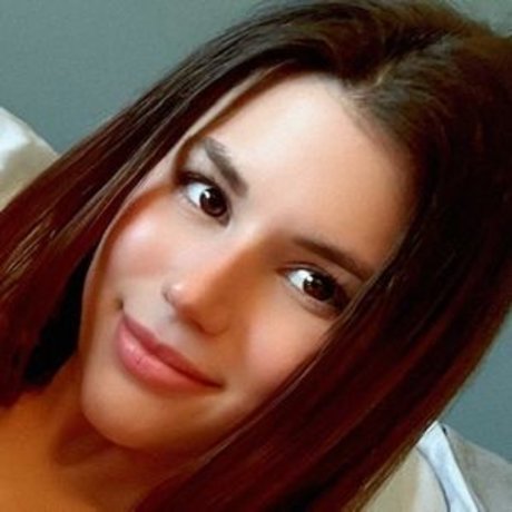 naughtylittleparker modèle adulte images