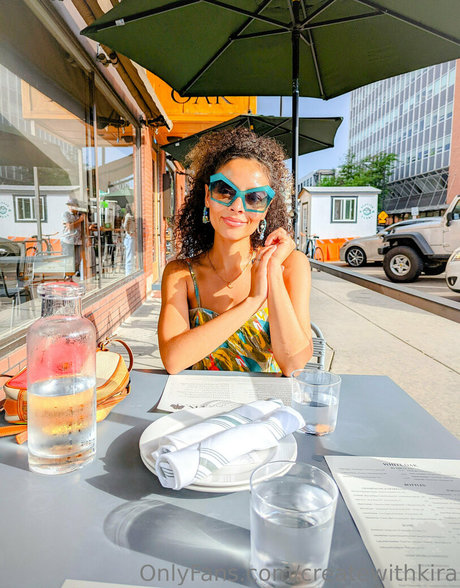 createwithkira modèle gratuit photos