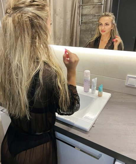 michelleerisee vip modelo desnuda foto