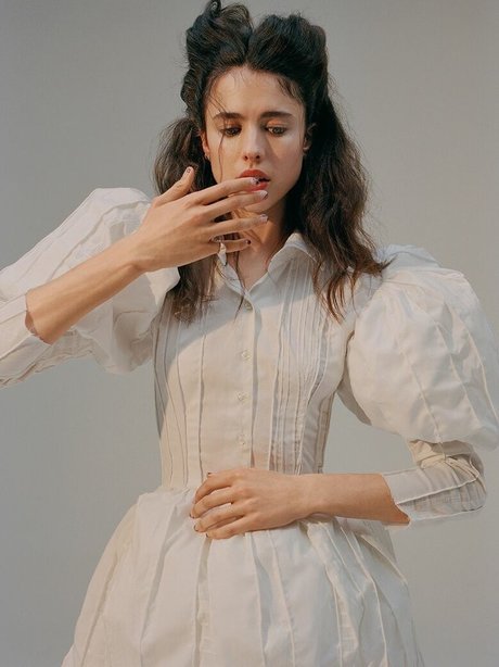 Margaret Qualley desnudos de estrellas porno foto