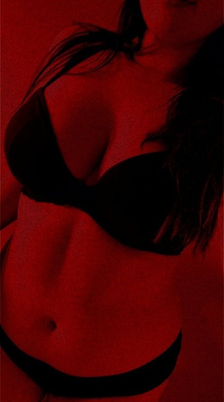 gothiccpeach linda estrella imagen